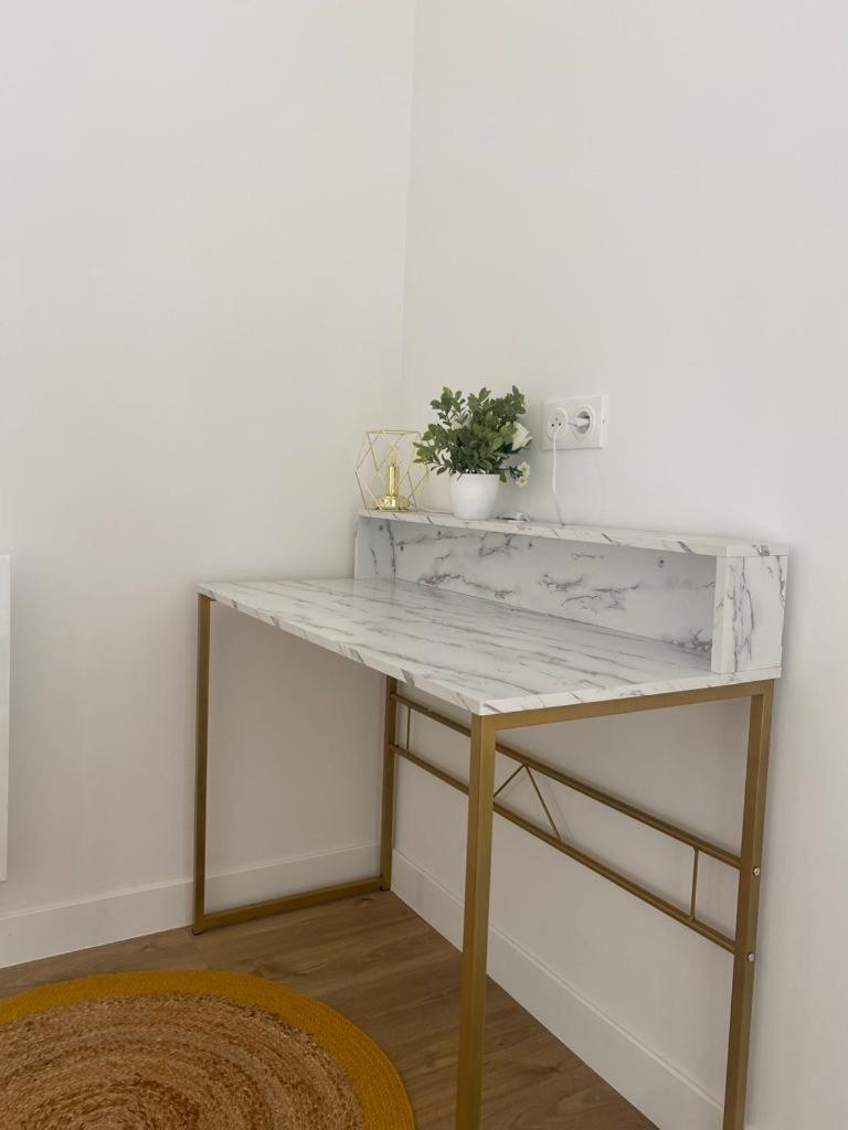 Elegance & Confort Au Coeur De Cholet ! المظهر الخارجي الصورة